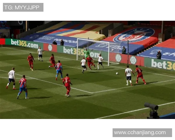 西甲焦点战利物浦与里昂战平一触即发全场气氛紧张